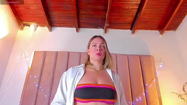 VICTORIA RASH online show from 01-17-25, 06:33