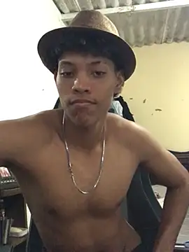 Snapshot of Allen_watts chatting on 12-25-24, 06:41 Allen watts online show from 12-25-24, 06:41