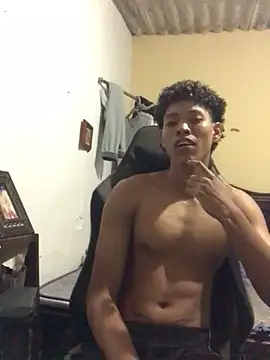 Snapshot of Allen_watts chatting on 12-27-24, 07:57 Allen watts online show from 12-27-24, 07:57