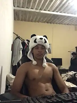 Snapshot of Allen_watts chatting on 01-08-25, 10:06 Allen watts online show from 01-08-25, 10:06