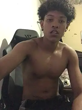 Snapshot of Allen_watts chatting on 01-14-25, 03:43 Allen watts online show from 01-14-25, 03:43