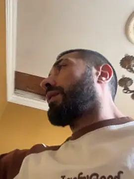 Snapshot of djtimka chatting on 12-18-25, 05:57 djtimka online show from 12-18-25, 05:57