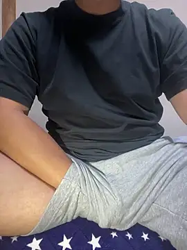 Snapshot of sakuto07 chatting on 10-31-25, 01:34 sakuto07 online show from 10-31-25, 01:34