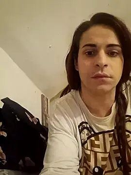 Snapshot of perla97 chatting on 12-07-24, 05:09 perla97 online show from 12-07-24, 05:09