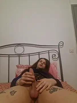 Snapshot of perla97 chatting on 12-11-24, 08:18 perla97 online show from 12-11-24, 08:18