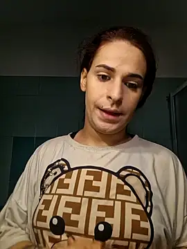 Snapshot of perla97 chatting on 10-10-25, 10:25 perla97 online show from 10-10-25, 10:25