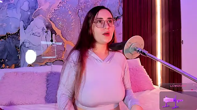 centaurigirl online show from 10-25-25, 02:52