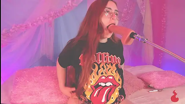 centaurigirl online show from 05-17-26, 05:16