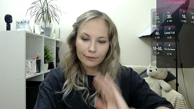 Sunny bunny6 online show from 11-26-25, 04:02