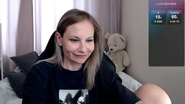 Snapshot of Sunny_bunny6 chatting on 03-02-26, 07:59 Sunny bunny6 online show from 03-02-26, 07:59
