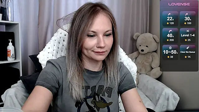 Snapshot of Sunny_bunny6 chatting on 03-09-26, 04:05 Sunny bunny6 online show from 03-09-26, 04:05