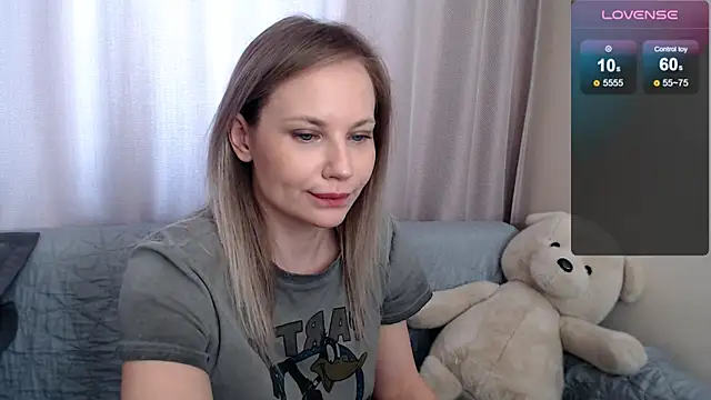 Snapshot of Sunny_bunny6 chatting on 03-27-26, 05:02 Sunny bunny6 online show from 03-27-26, 05:02