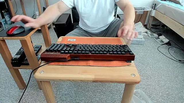 hachunemiku online show from 11-17-25, 10:15