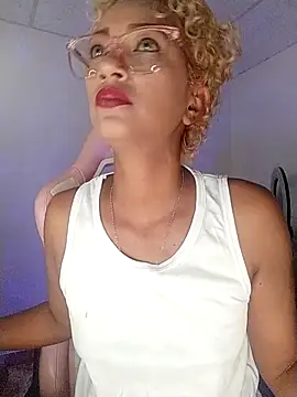 Amaliu  online show from 11-18-25, 02:43