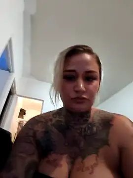 Lisacasandra online show from 01-04-25, 03:18