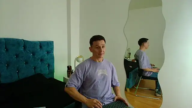 Andrewfalcon online show from 03-15-25, 07:05