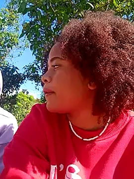 Snapshot of DANIELA_MICHEL chatting on 12-05-24, 02:33 DANIELA MICHEL online show from 12-05-24, 02:33