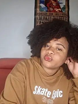 Snapshot of DANIELA_MICHEL chatting on 02-18-25, 12:59 DANIELA MICHEL online show from 02-18-25, 12:59