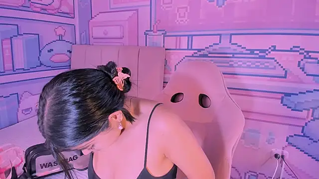  18alice online show from 02-11-25, 07:38