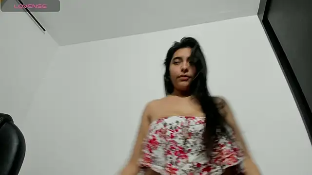 Sara-shely online show from 10-10-25, 07:24