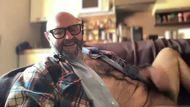 Snapshot of MM7026 chatting on 03-28-26, 07:30 MM7026 online show from 03-28-26, 07:30