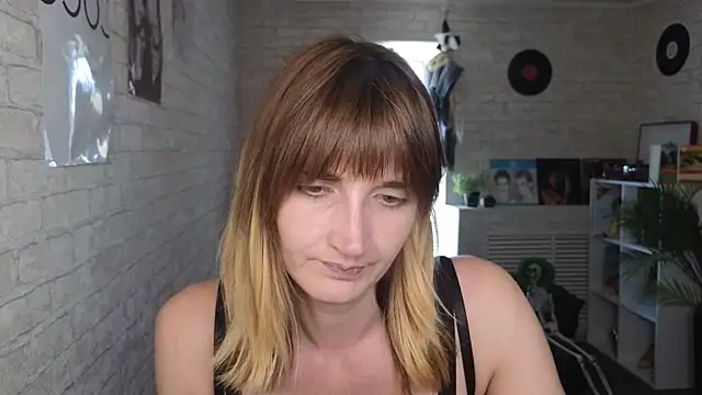 Snapshot of Nika_Kitten chatting on 05-05-26, 11:07 Nika Kitten online show from 05-05-26, 11:07