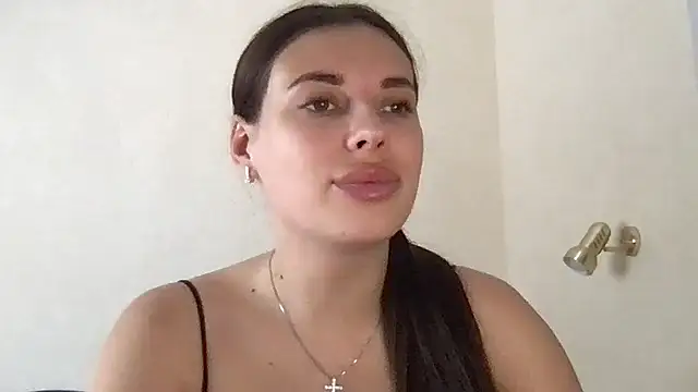 Snapshot of MoonriseGoddess chatting on 05-16-26, 08:44 MoonriseGoddess online show from 05-16-26, 08:44