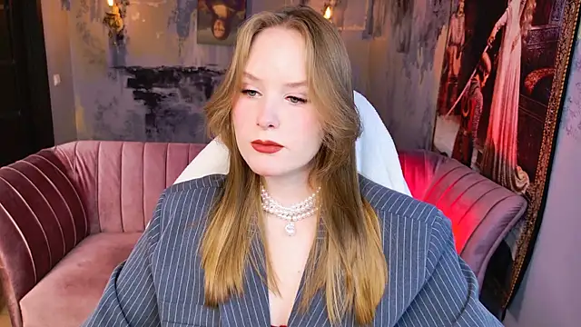 VivienLeeigh online show from 05-04-26, 05:25