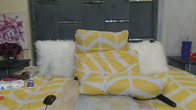 LaCaramellaChocolatia online show from 02-12-25, 10:37