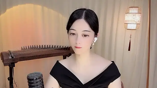 Tian-xin-999 online show from 06-27-26, 04:12
