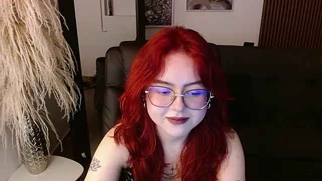 crimson tati  online show from 12-19-24, 06:23