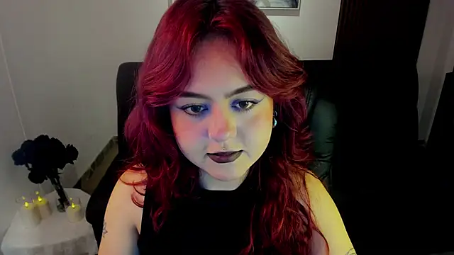 crimson tati  online show from 10-22-25, 04:24