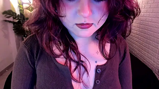 crimson tati  online show from 05-10-26, 05:01