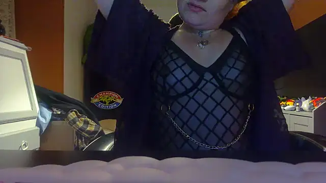 Snapshot of Psychosweety chatting on 04-29-26, 10:05 Psychosweety online show from 04-29-26, 10:05