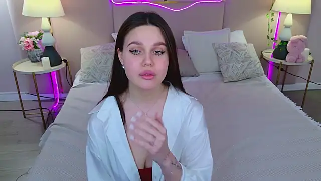 RihannaRose online show from 03-15-25, 05:04