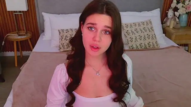 RihannaRose online show from 10-06-25, 05:10