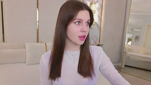 RihannaRose online show from 03-11-26, 04:57