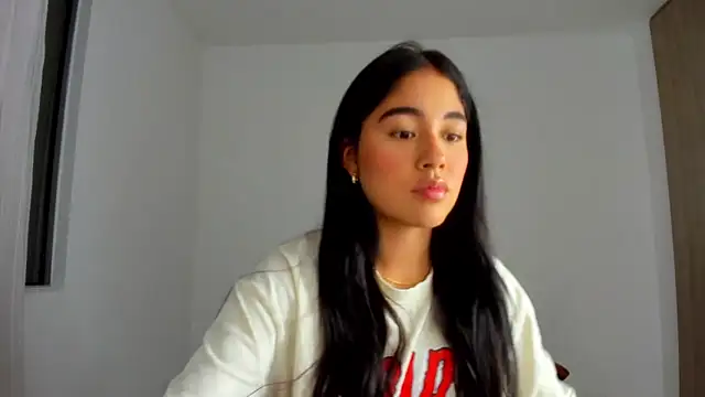 AriaMontgomery online show from 04-17-26, 11:30