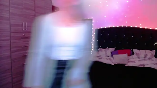 holy juli online show from 06-14-26, 03:30