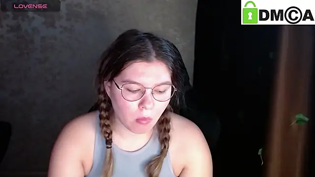 Snapshot of holy_michela chatting on 09-25-25, 02:59 holy michela online show from 09-25-25, 02:59