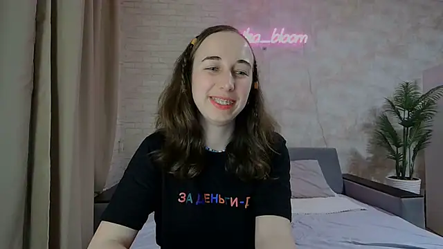 Anika bloom online show from 02-08-25, 02:26