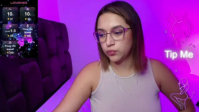 EmilySavvato online show from 03-16-25, 03:25