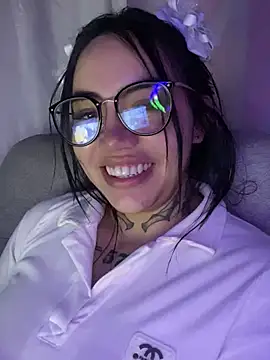 Nickiiiii online show from 01-08-25, 01:42