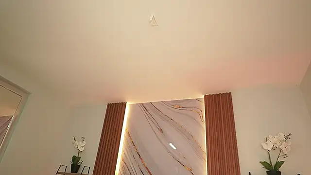 Snapshot of elasummer chatting on 03-04-26, 12:22 elasummer online show from 03-04-26, 12:22