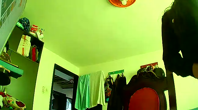 samanta rosas1 online show from 12-13-24, 06:27