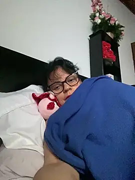 Sharongirl07 online show from 12-04-25, 11:19