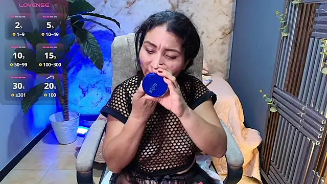 jennaa milf  online show from 06-23-26, 07:34