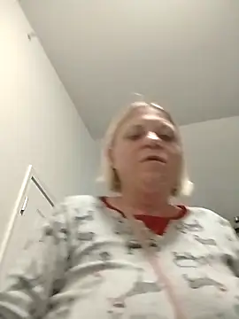 Playmate86 online show from 12-14-24, 04:45