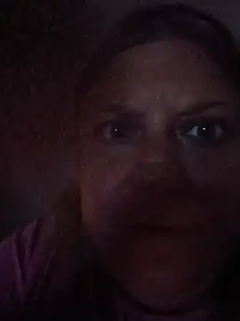 Snapshot of Playmate86 chatting on 07-14-26, 05:34 Playmate86 online show from 07-14-26, 05:34