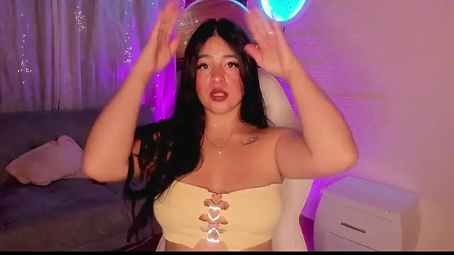 Snapshot of sunshine_maddy chatting on 01-20-25, 11:43 sunshine maddy online show from 01-20-25, 11:43